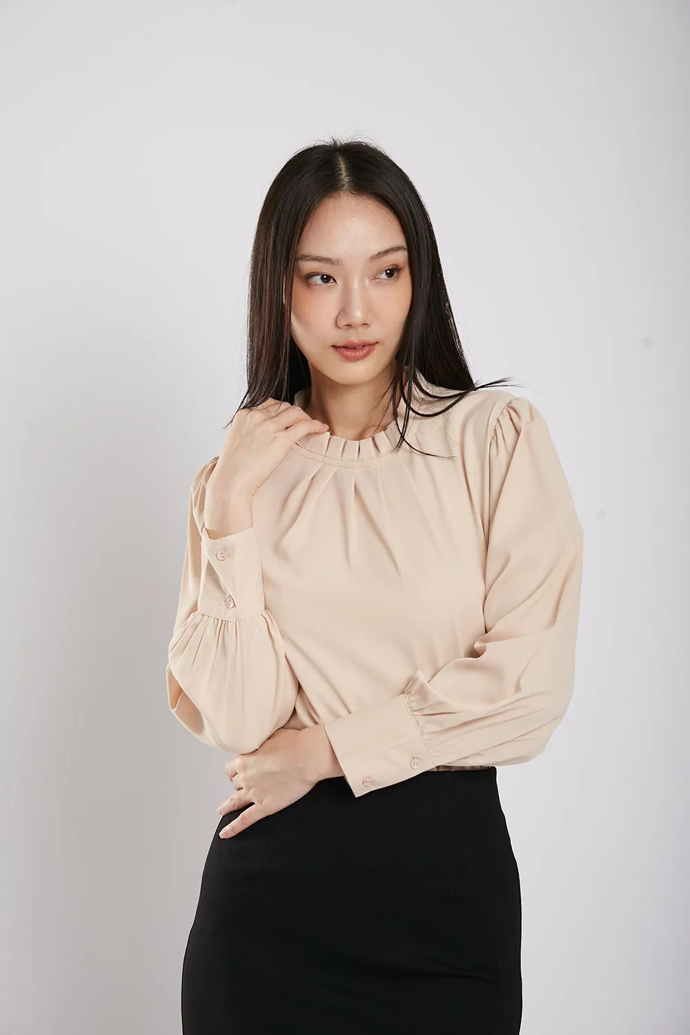 Guilian Long Sleeves Blouse in Apricot