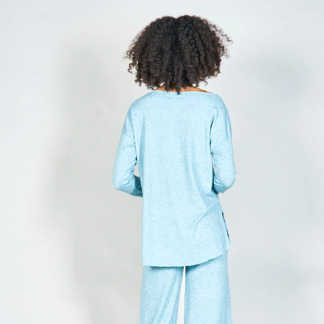 Long-sleeve relaxed top wholesale